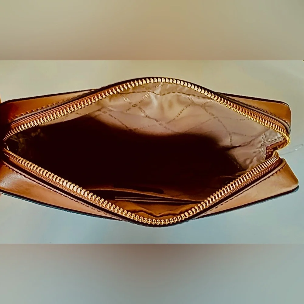 Jet Set Large Polka Dot Signature Logo Michael Kors Crossbody Bag - Picture 6 of 9